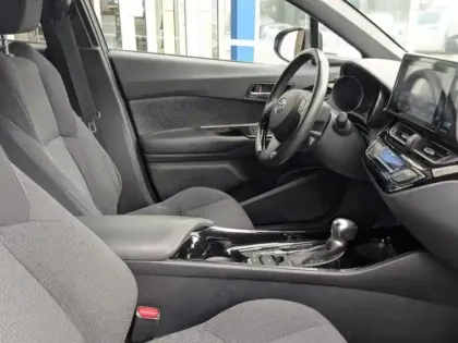 Photo 5 Toyota C-HR  122h Edition 2WD E-CVT RC18