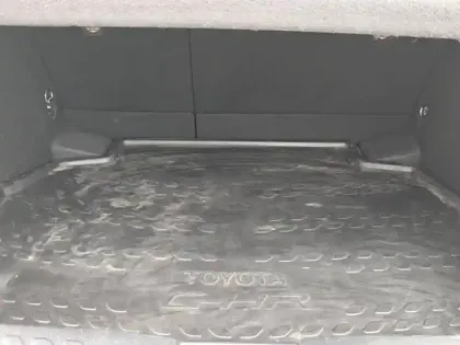 Photo 9 Toyota C-HR  122h Edition 2WD E-CVT RC18