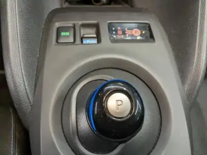 Photo 14 Nissan Leaf  150ch 40kWh Acenta 21