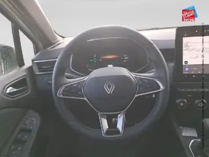 Photo 11 Renault Clio  1.6 E-Tech 145ch full hybrid esprit Alpine - 24