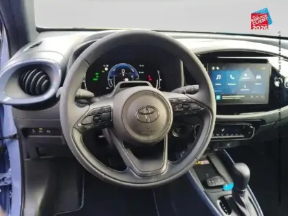 Photo 11 Toyota Aygo  X 116h Graphic