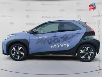 Photo 8 Toyota Aygo  X 116h Graphic