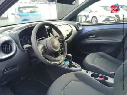 Photo 14 Toyota Aygo  X 116h Graphic