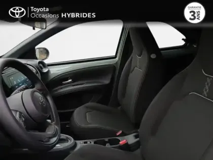 Photo 10 Toyota Aygo  X 116h Graphic