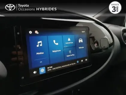 Photo 14 Toyota Aygo  X 116h Graphic