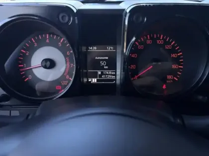 Photo 9 Suzuki Jimny  1.5 VVT Privilège