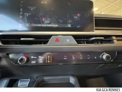 Photo 10 Kia Stonic  1.0 T-GDi 115ch MHEV Active Business DCT7