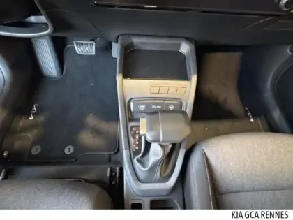 Photo 8 Kia Stonic  1.0 T-GDi 115ch MHEV Active Business DCT7