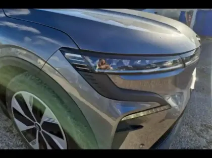 Photo 14 Renault Megane  E-Tech Electric EV60 130ch Evolution ER super charge -B