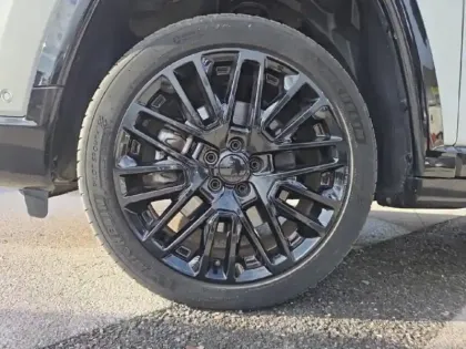 Photo 7 Jeep Compass  1.3 Turbo T4 240ch PHEV 4xe S AT6 eAWD