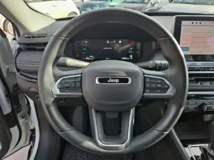 Photo 14 Jeep Compass  1.3 Turbo T4 240ch PHEV 4xe S AT6 eAWD