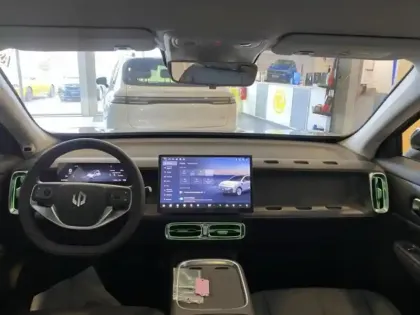 Photo 13 Leapmotor B10  BEV 218ch Pro Max 67,1 kWh Design