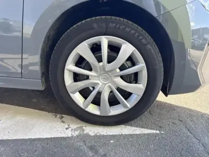 Photo 11 Opel Corsa  1.2 Turbo Hybrid 110ch Edition e-DCT6