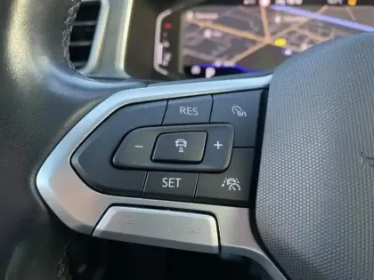 Photo 6 Volkswagen T-roc  2.0 TDI 150ch Style Exclusive DSG7