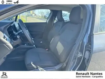 Photo 27 Renault Clio Gén. V (BJA) Ph1 Business 5