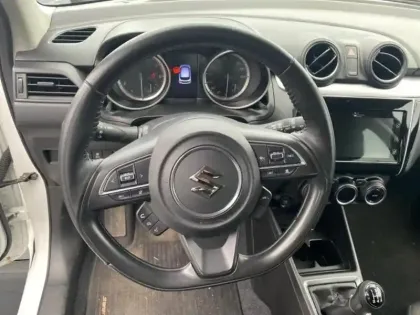 Photo 14 Suzuki Swift  1.2 Dualjet Hybrid 83ch Pack