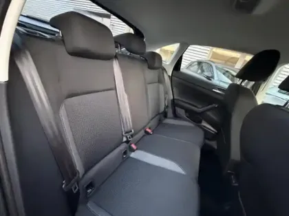 Photo 6 Volkswagen Taigo  1.0 TSI 116ch VW Edition DSG7