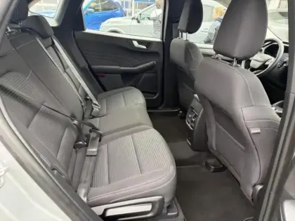 Photo 11 Ford Kuga  2.5 Duratec 190ch FHEV E85 Titanium BVA