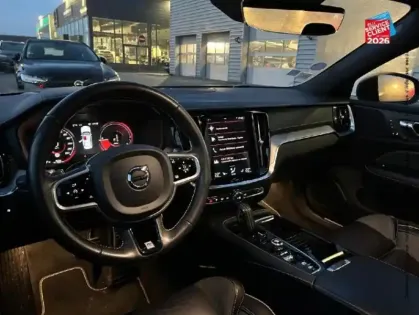 Photo 14 Volvo S60  T8 Twin Engine 303 + 87ch R-Design Geartronic 8