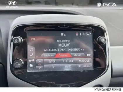 Photo 13 Toyota Aygo  1.0 VVT-i 72ch x-play x-app 5p MC18