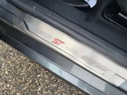 Photo 14 Ford Fiesta  1.0 EcoBoost 100ch Stop&Start ST Line 5p