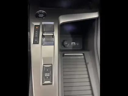 Photo 10 Peugeot 308  1.5 BlueHDi 130ch S&S Allure EAT8