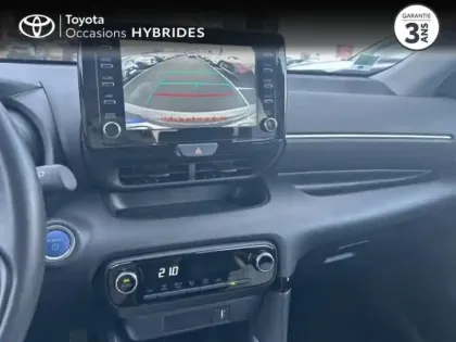 Photo 13 Toyota Yaris  116h Design 5p Pack Confort