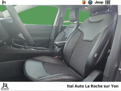 Photo 10 Jeep Compass  1.5 Turbo T4 130ch MHEV Altitude 4x2 BVR7