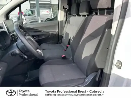 Photo 10 Toyota Proace  CITY Medium 130 D-4D Dynamic MC23