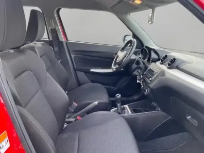 Photo 9 Suzuki Swift  1.2 Dualjet Hybrid 83ch Avantage