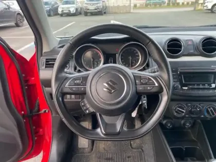 Photo 11 Suzuki Swift  1.2 Dualjet Hybrid 83ch Avantage