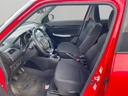 Photo 8 Suzuki Swift  1.2 Dualjet Hybrid 83ch Avantage