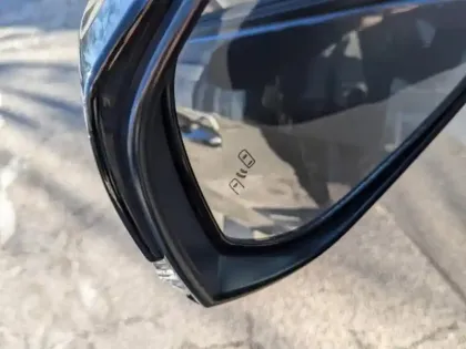 Photo 14 Toyota Rav4 Gén. V Ph1 Collection 5