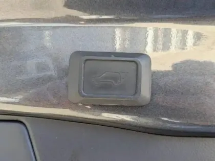 Photo 13 Toyota Rav4 Gén. V Ph1 Collection 5