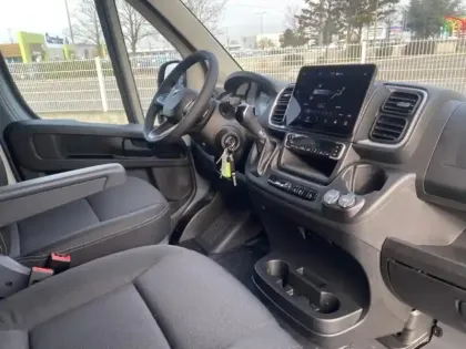 Photo 8 Peugeot Boxer  Fg L2H2 3.5 180ch S&S Pack Premium Connect BVA8