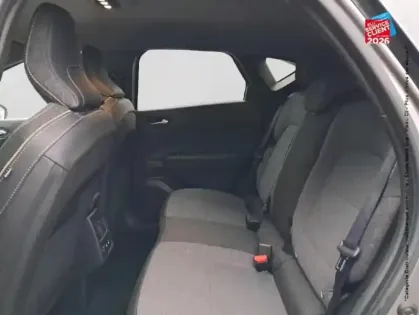 Photo 10 Renault Captur  1.6 E-Tech full hybrid 145ch Techno