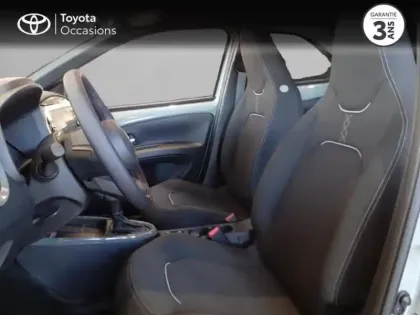 Photo 10 Toyota Aygo  X 116h Graphic