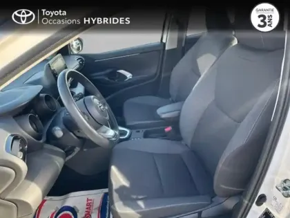 Photo 10 Toyota Yaris  116h Design 5p MY22