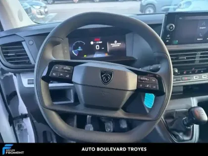 Photo 8 Peugeot Expert  Fg M 2.0 BlueHDi 145ch