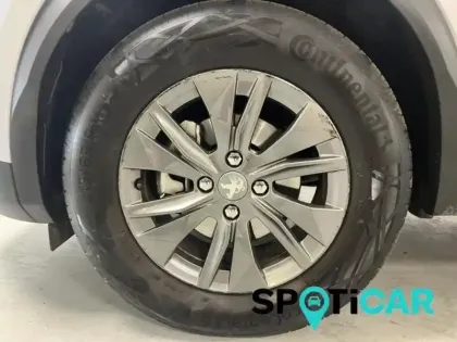 Photo 8 Peugeot 2008  1.2 PureTech 100ch S&S Style