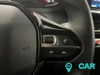 Photo 11 Peugeot 2008  1.2 PureTech 100ch S&S Style