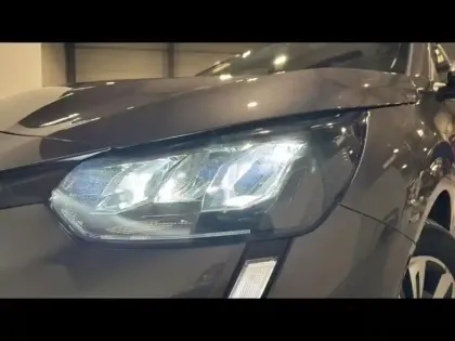 Photo 14 Peugeot 208  1.2 PureTech 100ch S&S Active