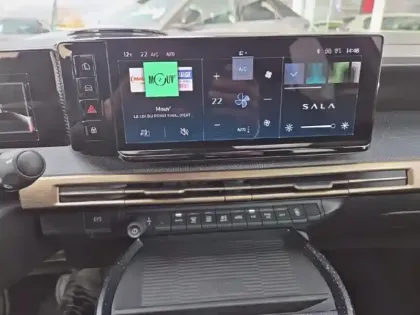 Photo 13 Lancia Ypsilon  1.2 Ibrida 100ch LX eDCT6