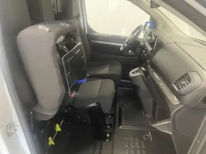 Photo 8 Peugeot Expert  Fg M 2.2 Diesel 180ch Tech Edition automatique