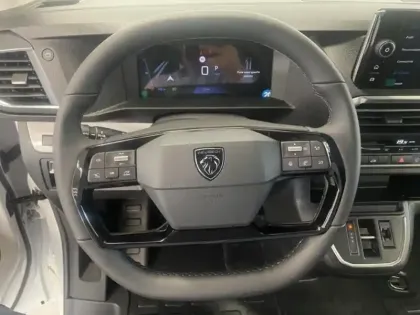 Photo 5 Peugeot Expert  Fg M 2.2 Diesel 180ch Tech Edition automatique