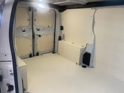 Photo 14 Peugeot Expert  Fg M 2.2 Diesel 180ch Tech Edition automatique