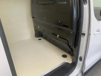 Photo 13 Peugeot Expert  Fg M 2.2 Diesel 180ch Tech Edition automatique