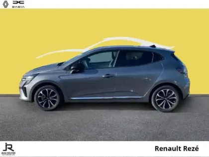 Photo 9 Renault Clio  1.6 E-Tech 145ch full hybrid Techno - 24