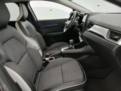 Photo 6 Renault Captur  1.6 E-Tech hybride 145ch Techno Fast Track