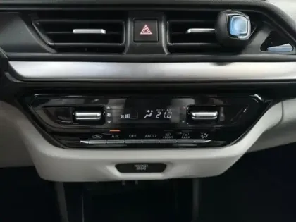 Photo 15 Suzuki Swift  1.2 Hybrid 83ch Pack Auto